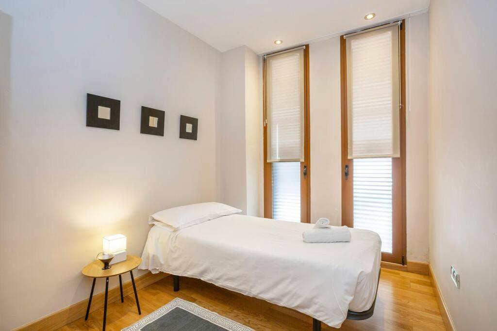 Marieta Apartment By The Castle With Ac Аликанте Экстерьер фото